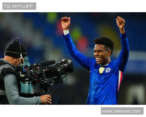 欧冠激战：拜仁3-0切尔西乌龙球引爆全场精彩瞬间回顾与十大进球盘点