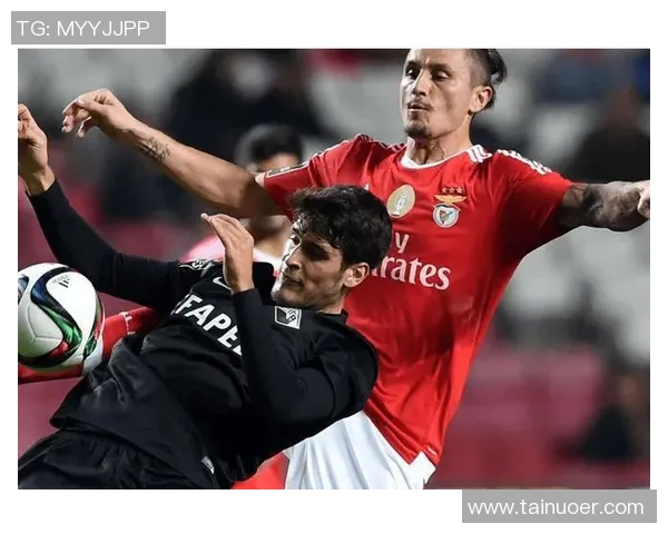 欧冠大战波尔图大胜本菲卡争议判罚引发全场热议